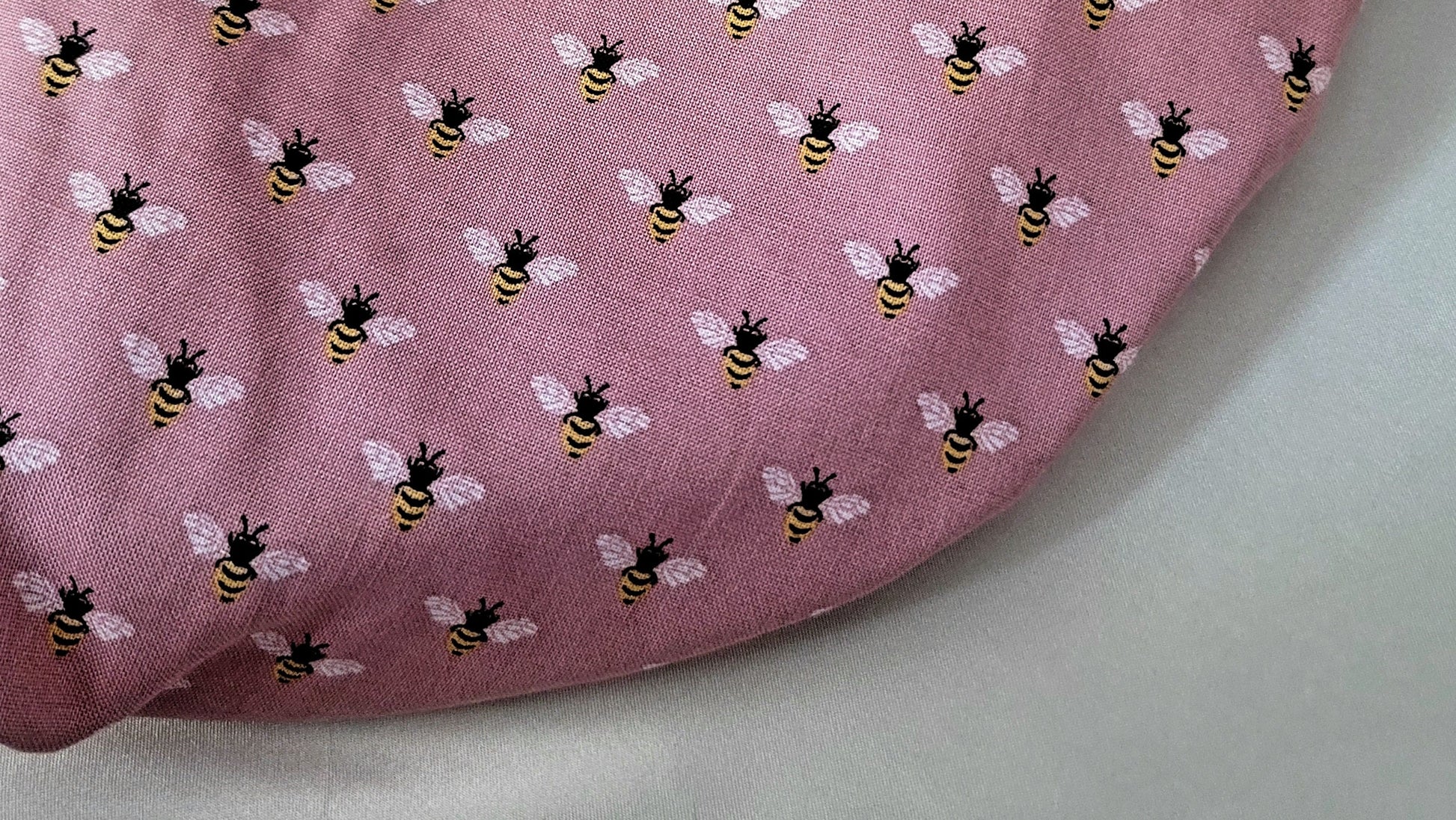 Bee/Mauve Charmeuse Satin Bonnet - LOVENCOLR